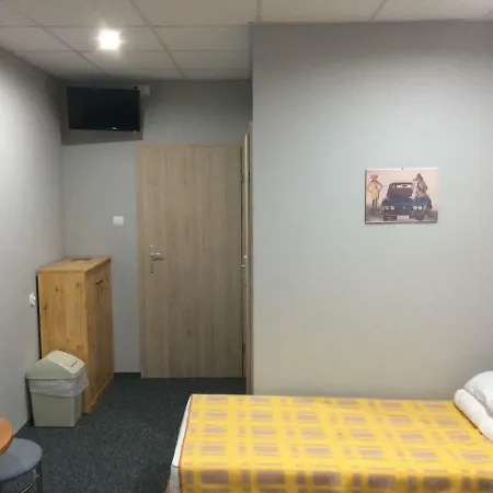 Pod Nocnym Aniolem Hostel Głogów